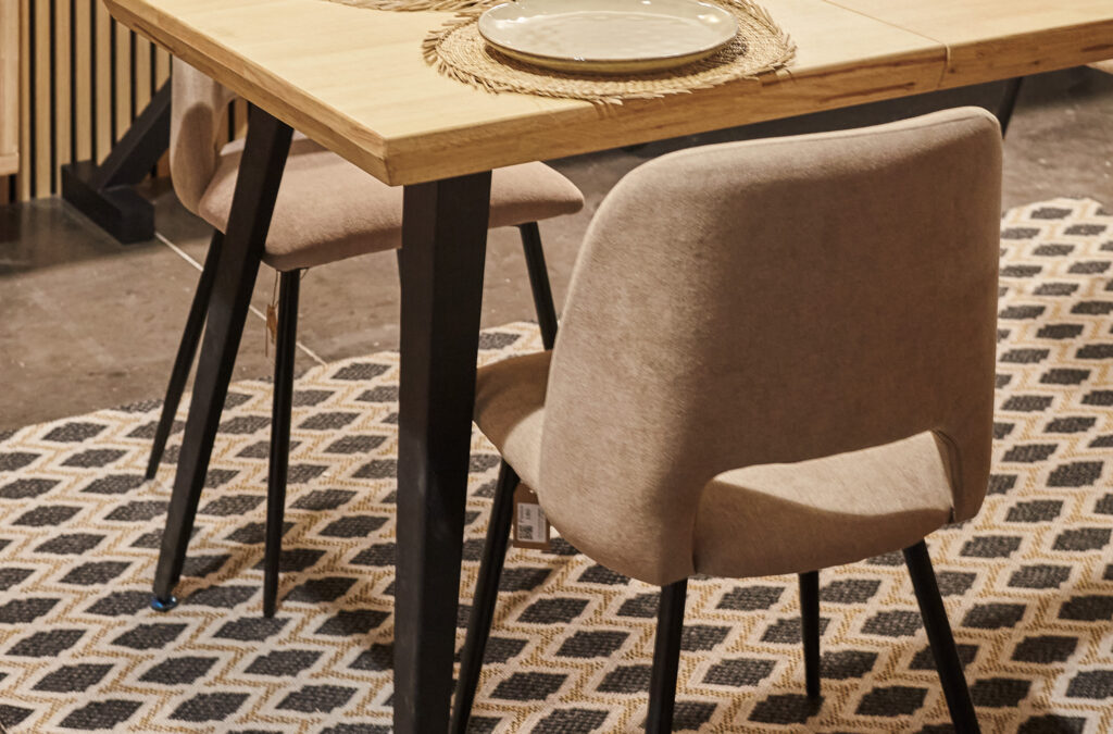 Silla comedor Venus tejido beige / negro