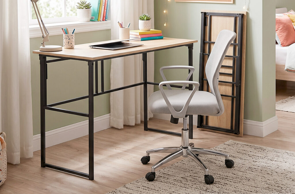 Mesa de estudio plegable en roble y negro