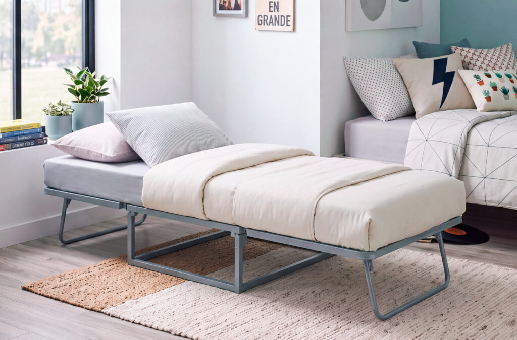Puf convertible en cama con funda gris