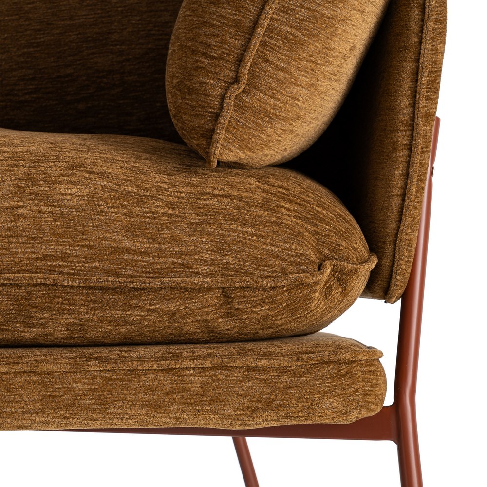 Sillón marrón claro tejido y metal